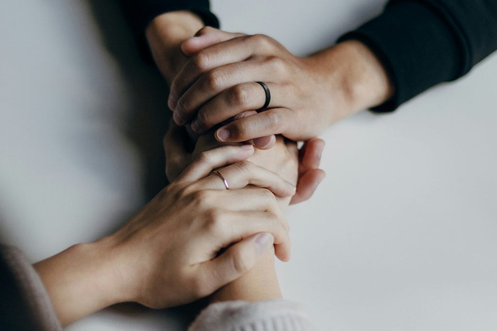Perheterapia ja pariterapia
